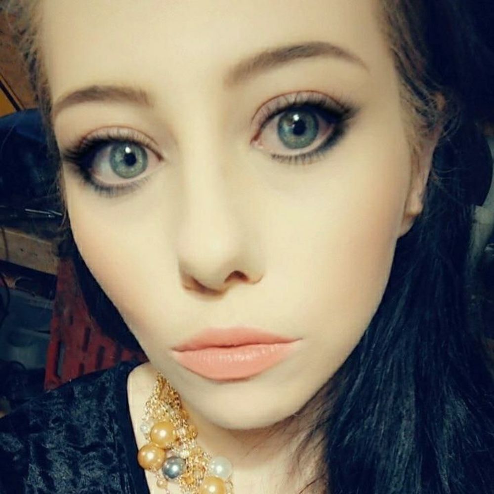 Meet your Posher, Lea